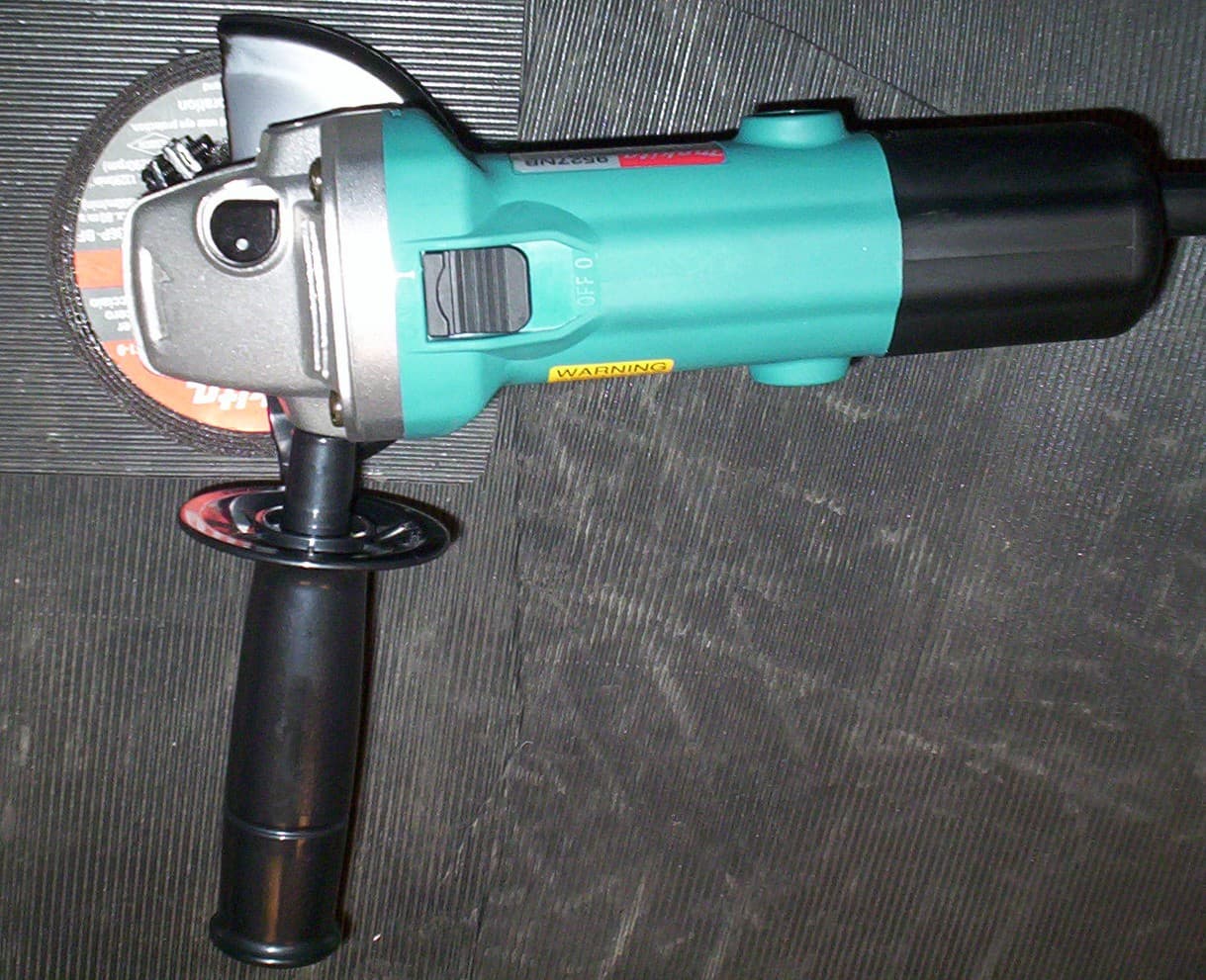 Angle Grinder 115mm (Corded) — Makita